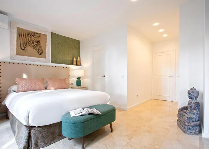 Genteel Laguna Beach Ferienhaus Estepona