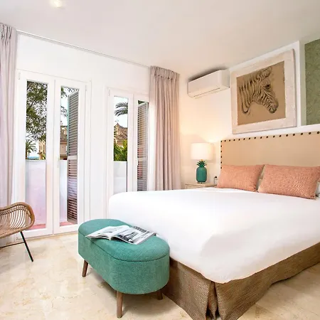 Genteel Laguna Beach * Estepona